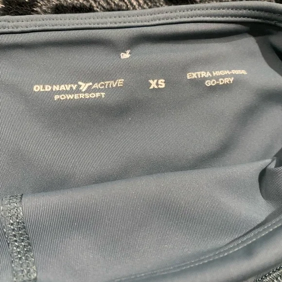 Old Navy Extra-high waist Powersoft Skort - Picture 3 of 3